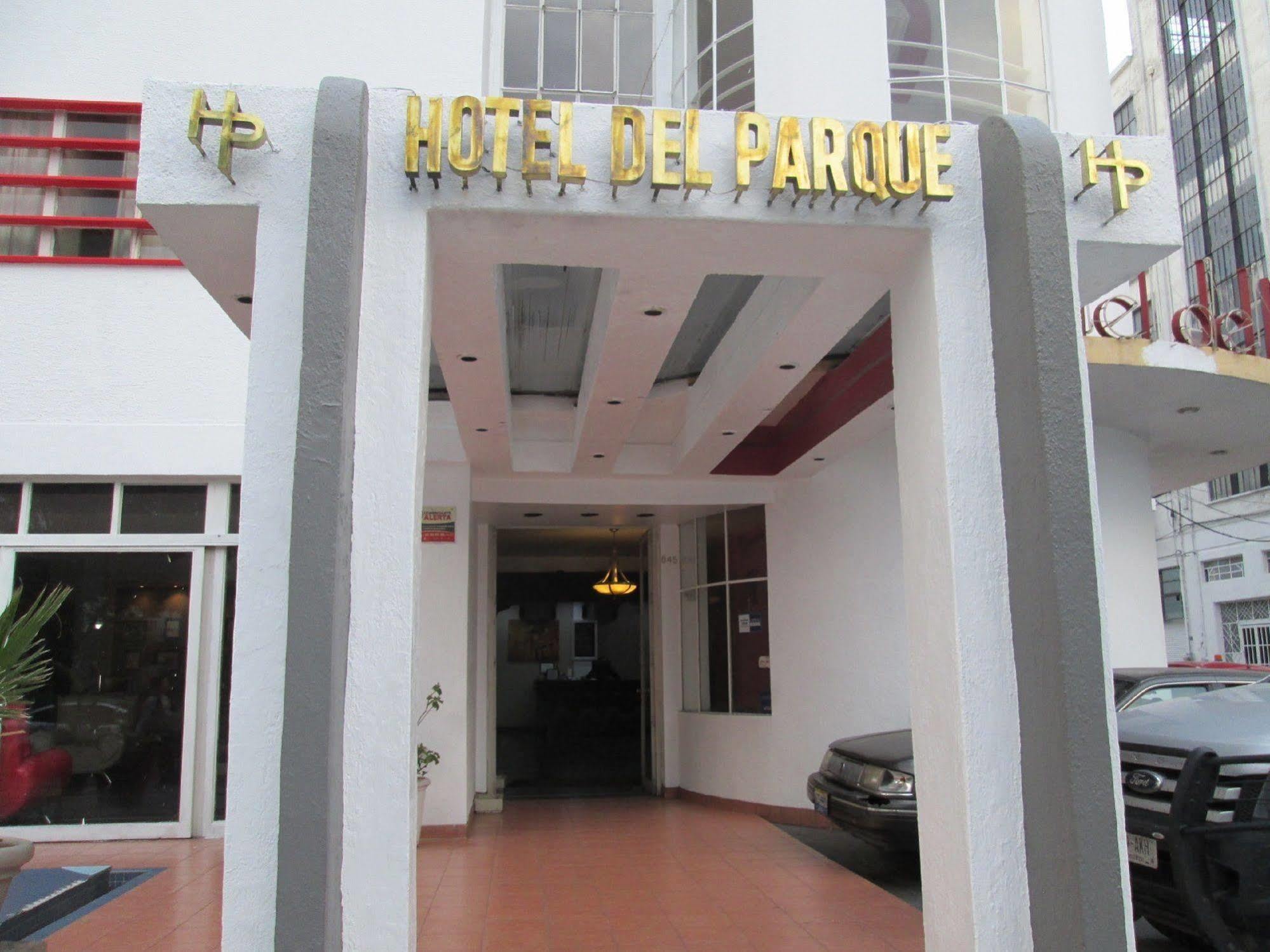 Hotel Del Parque Гвадалахара Экстерьер фото
